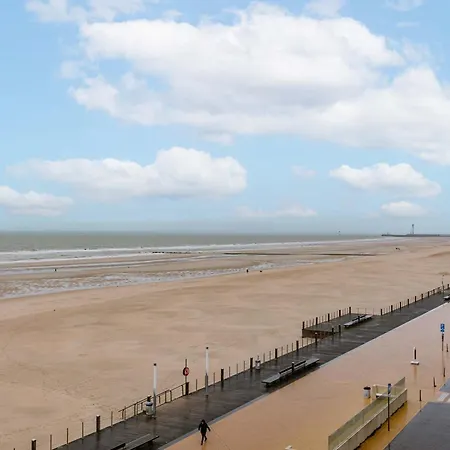 Huswell - Sea View With Parking * Ostend